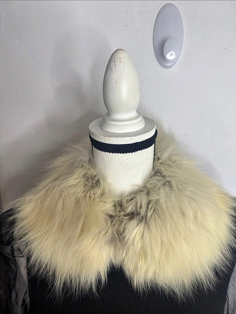 A.J. Johnson Furs Cream Fur Collar